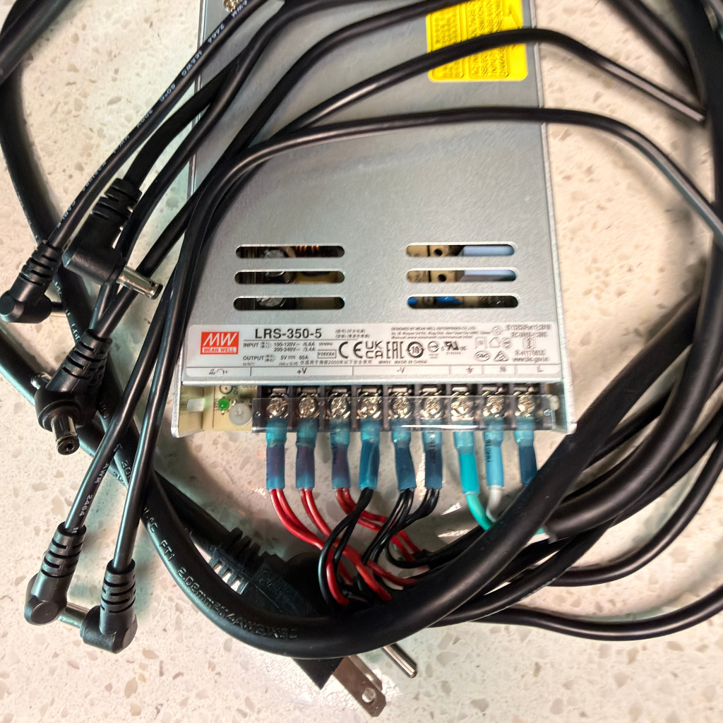 Meanwell lrs-350-5 with 4x Cords and Power Cord